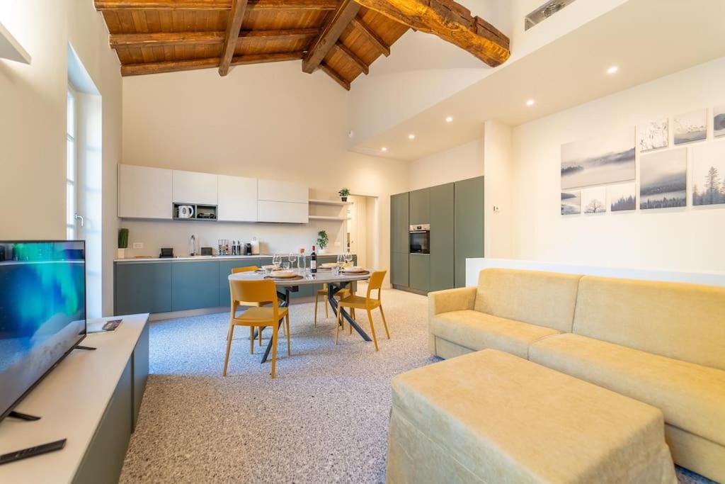 Elegante Loft A 200 A Metri Dal Duomo Apartment Como Ngoại thất bức ảnh