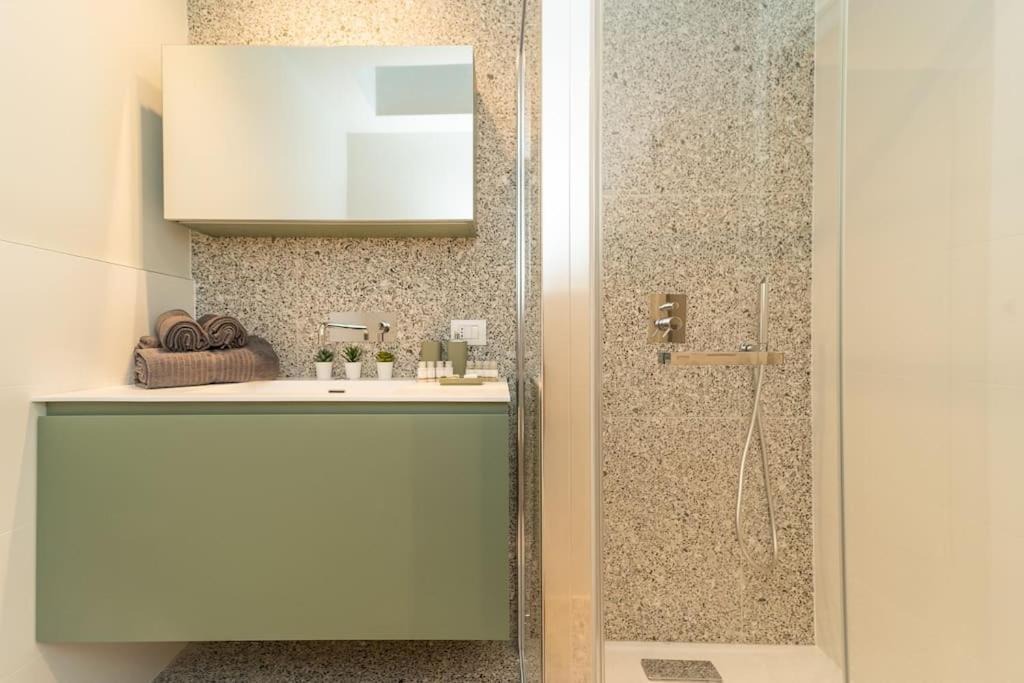 Elegante Loft A 200 A Metri Dal Duomo Apartment Como Ngoại thất bức ảnh